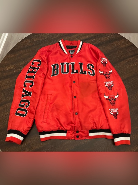 NBA Other - NBA Ultra Game Men's L Chicago Bulls Bomber Varsity Snap Up Jacket